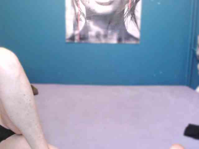 NADINNNE webcam