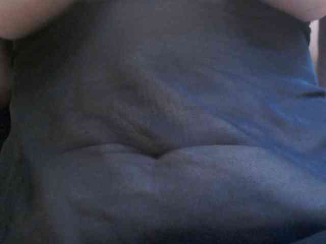 NADINNNE webcam