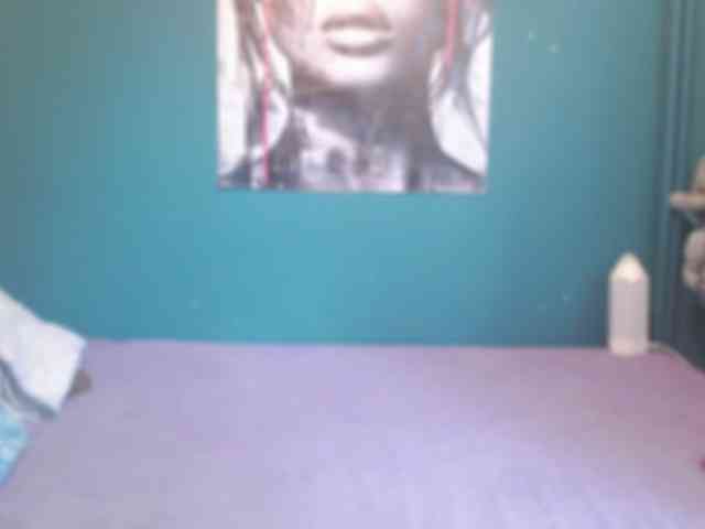 NADINNNE webcam