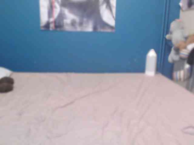 NADINNNE webcam