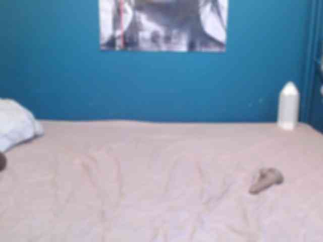 NADINNNE webcam