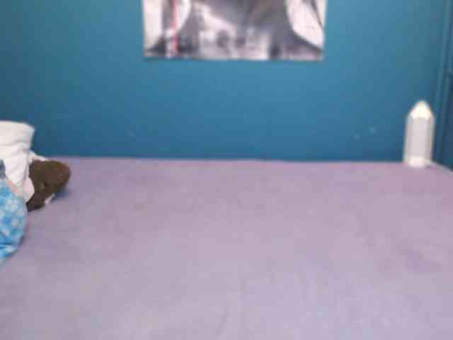 NADINNNE webcam