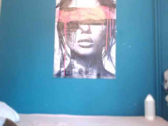 NADINNNE webcam