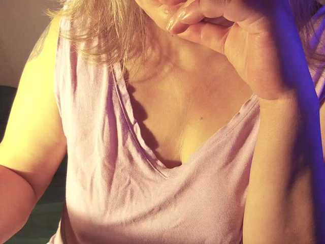 vesna2020 live cam on BongaCams