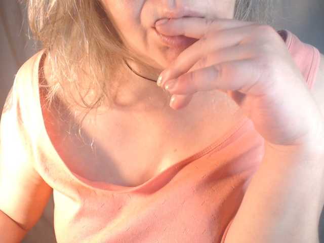 vesna2020 live cam on BongaCams