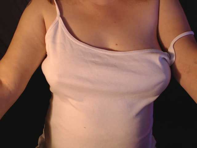 vesna2020 live cam on BongaCams
