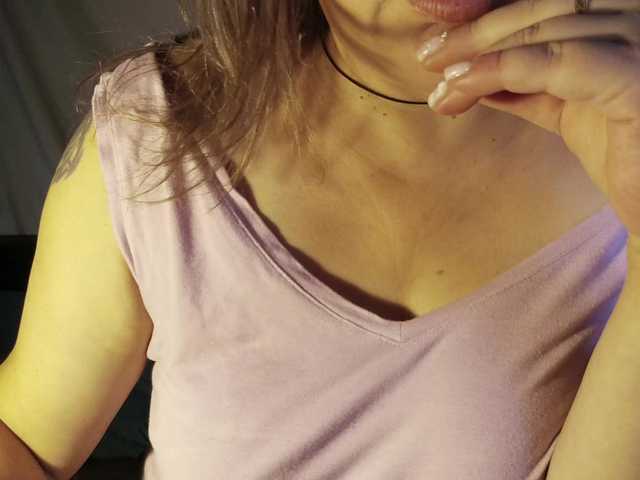vesna2020 live cam on BongaCams
