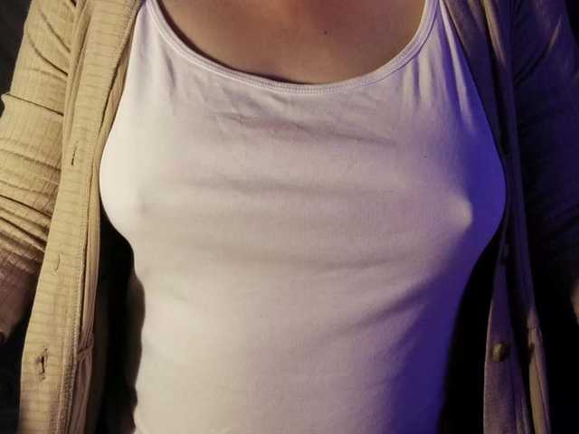 1BECHA1 — live female cam