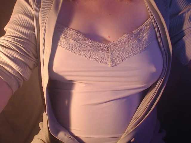 vesna2020 live cam on BongaCams