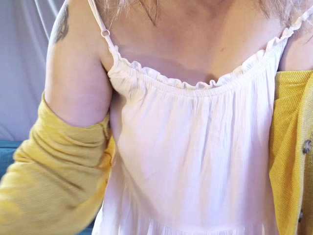 vesna2020 live cam on BongaCams