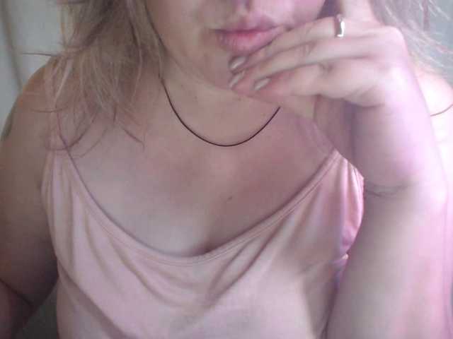vesna2020 live cam on BongaCams