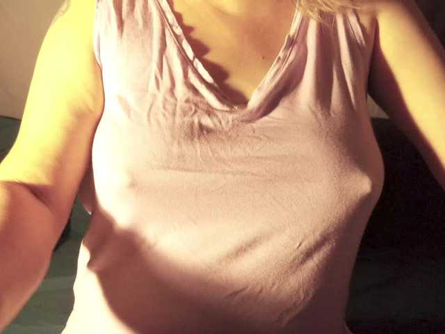 vesna2020 live cam on BongaCams