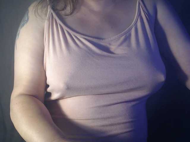 vesna2020 live cam on BongaCams