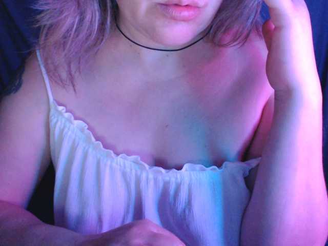 vesna2020 live cam on BongaCams