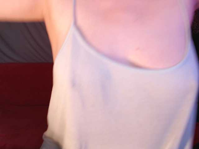 vesna2020 live cam on BongaCams