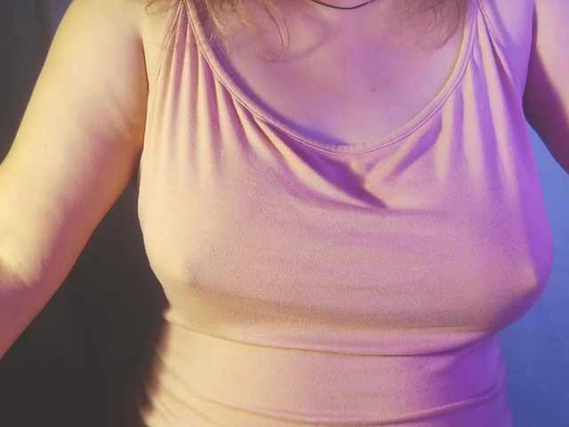 vesna2020 live cam on BongaCams