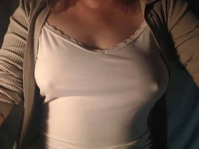 vesna2020 live cam on BongaCams