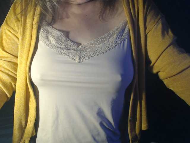 vesna2020 live cam on BongaCams