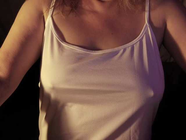 vesna2020 live cam on BongaCams