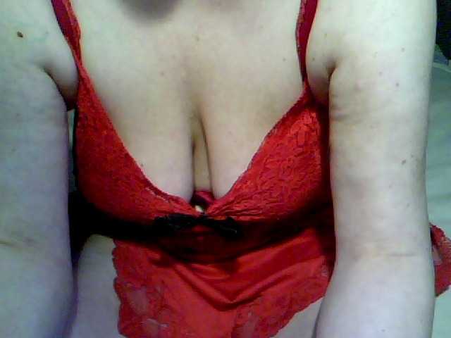 redcherry live cam on BongaCams