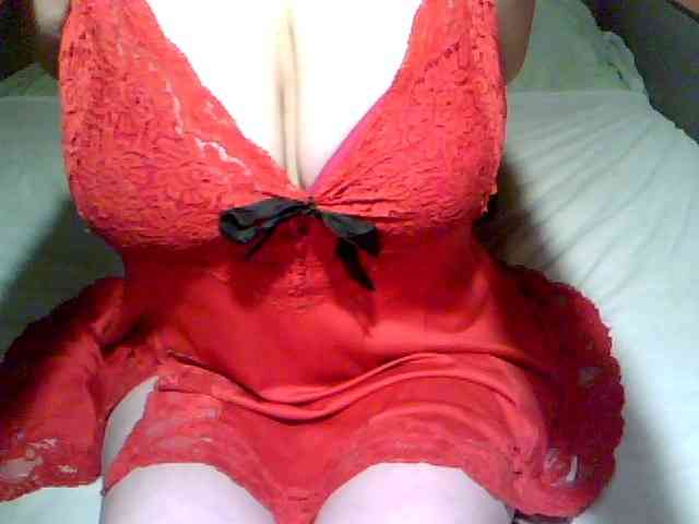 redcherry Live Webcam on BongaCams
