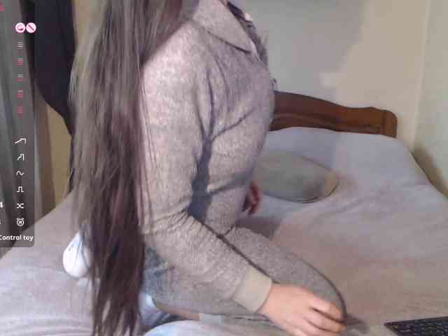 Модель: mellannieSEX