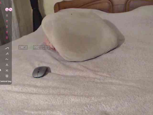 mellannieSEX webcam