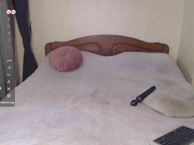 mellannieSEX webcam