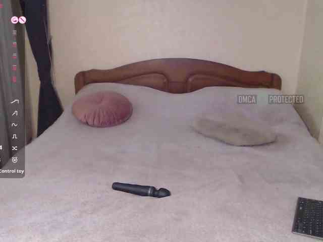 mellannieSEX webcam