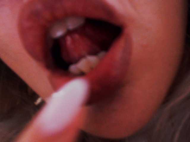 malushka1 live cam preview