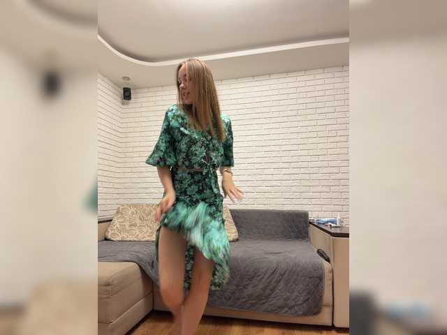 Pepetka22 live cam on BongaCams