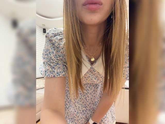 Pepetka22 live cam on BongaCams