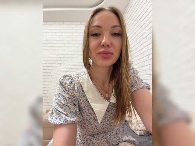 Pepetka22 live cam on BongaCams