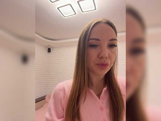 Pepetka22, live now on BongaCams