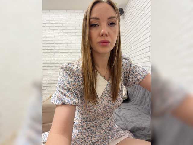 KitFox live webcam show