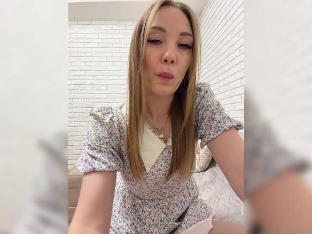 Pepetka22 live cam on BongaCams