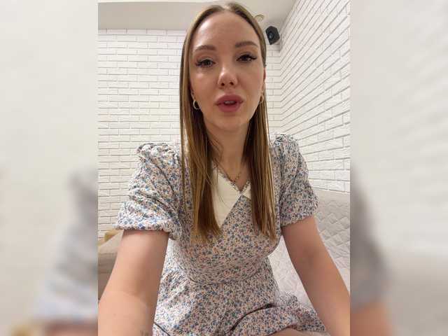 Pepetka22 live cam on BongaCams