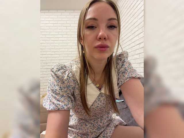 KitFox live webcam show