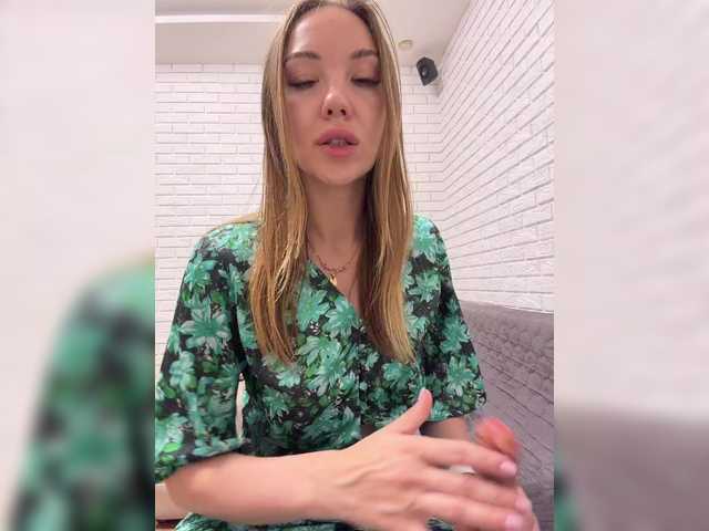 Pepetka22 live cam on BongaCams