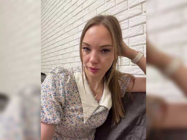 KitFox live webcam show