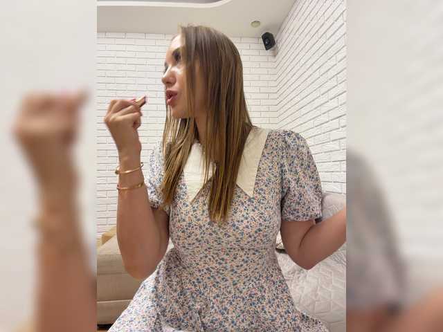 Pepetka22 live cam on BongaCams