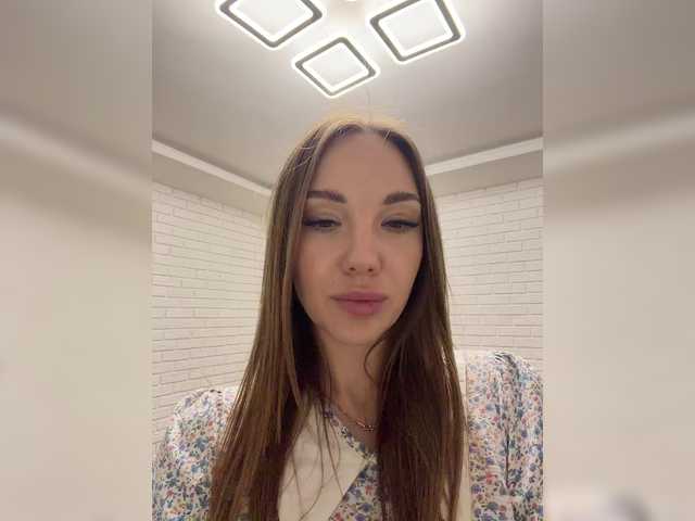 KitFox live cam on BongaCams