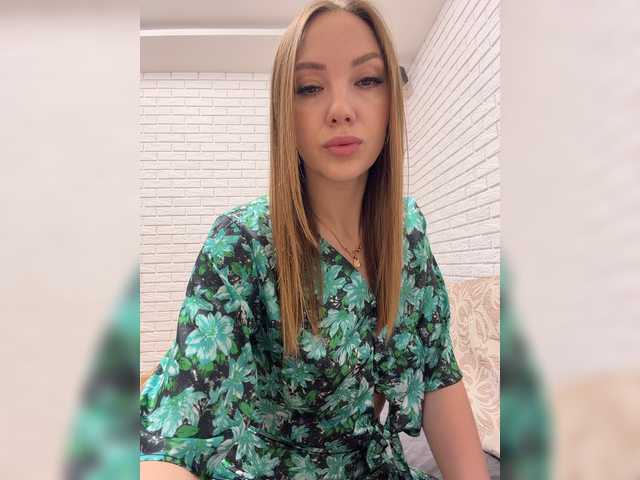 Pepetka22 live cam on BongaCams