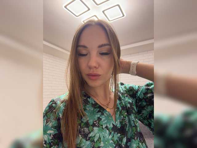 Pepetka22 live cam on BongaCams