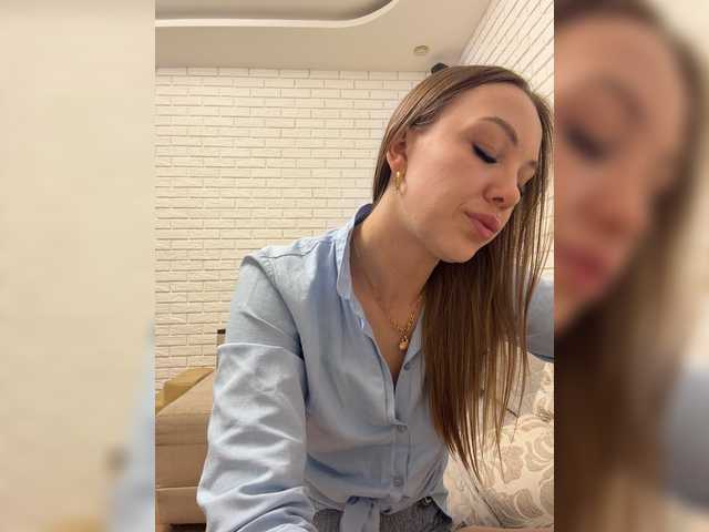 Pepetka22 live cam on BongaCams