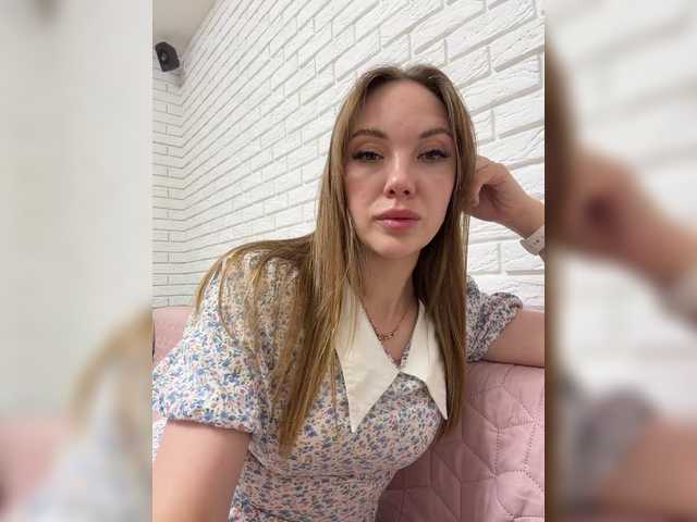 Pepetka22 live cam on BongaCams