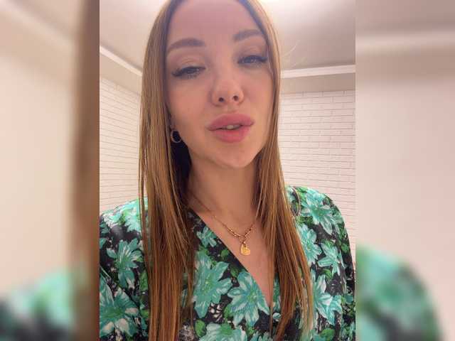 Pepetka22 live cam on BongaCams
