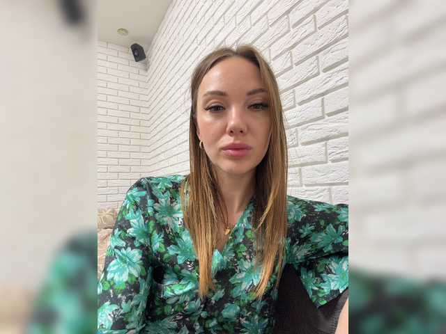 Pepetka22 live cam on BongaCams