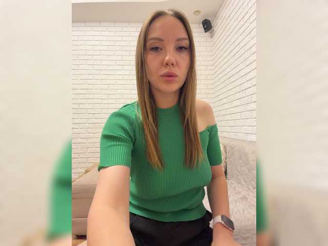 Pepetka22 live cam on BongaCams