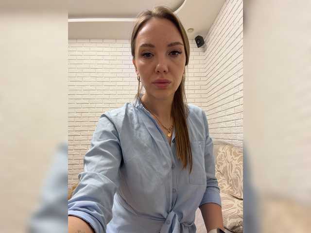 Pepetka22 live cam on BongaCams